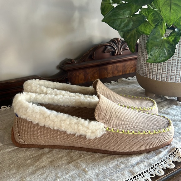 Women's Rothy's Slippers NWOT - Picture 3 of 13